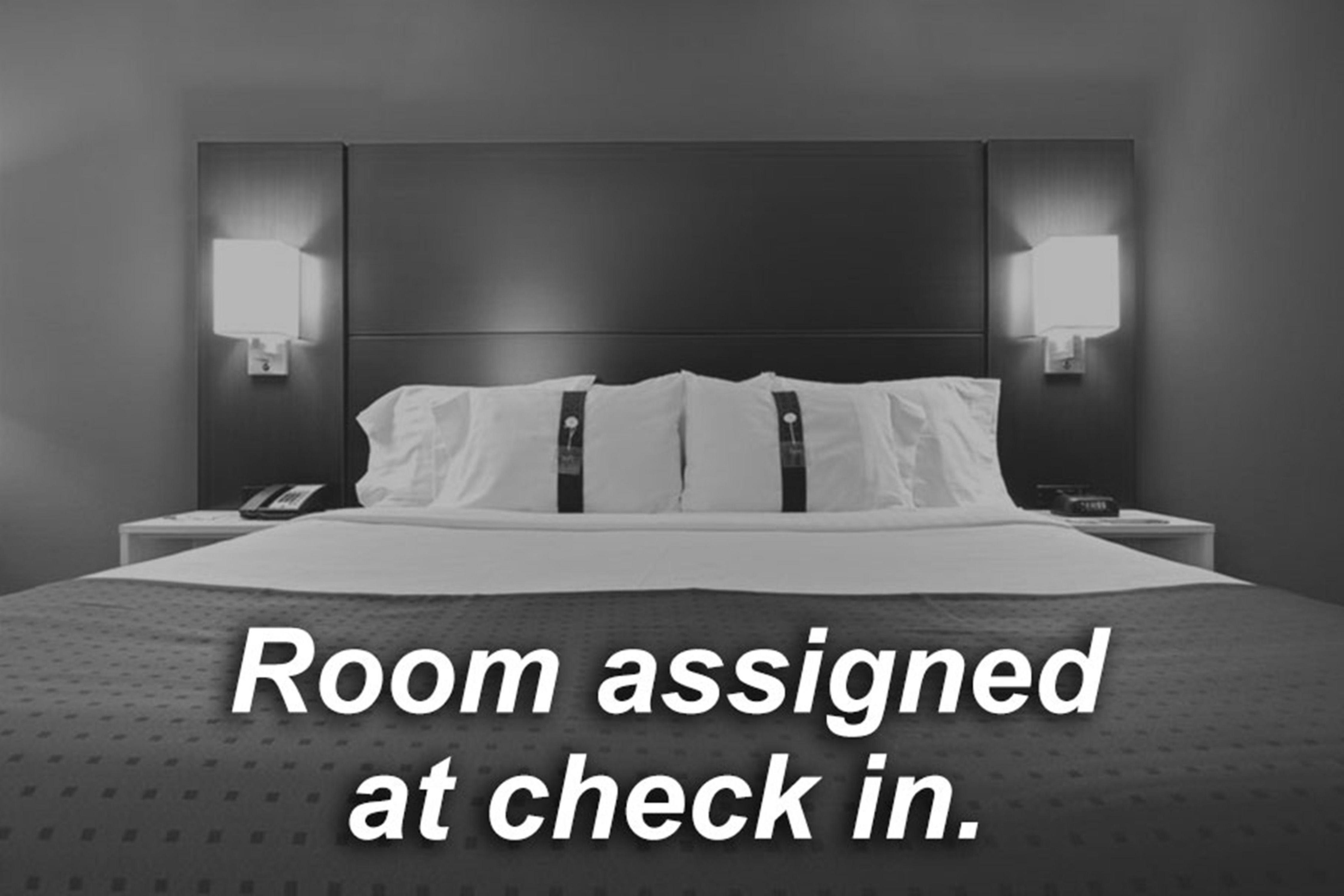 Holiday Inn Express Hotel & Suites London By Ihg Eksteriør bilde