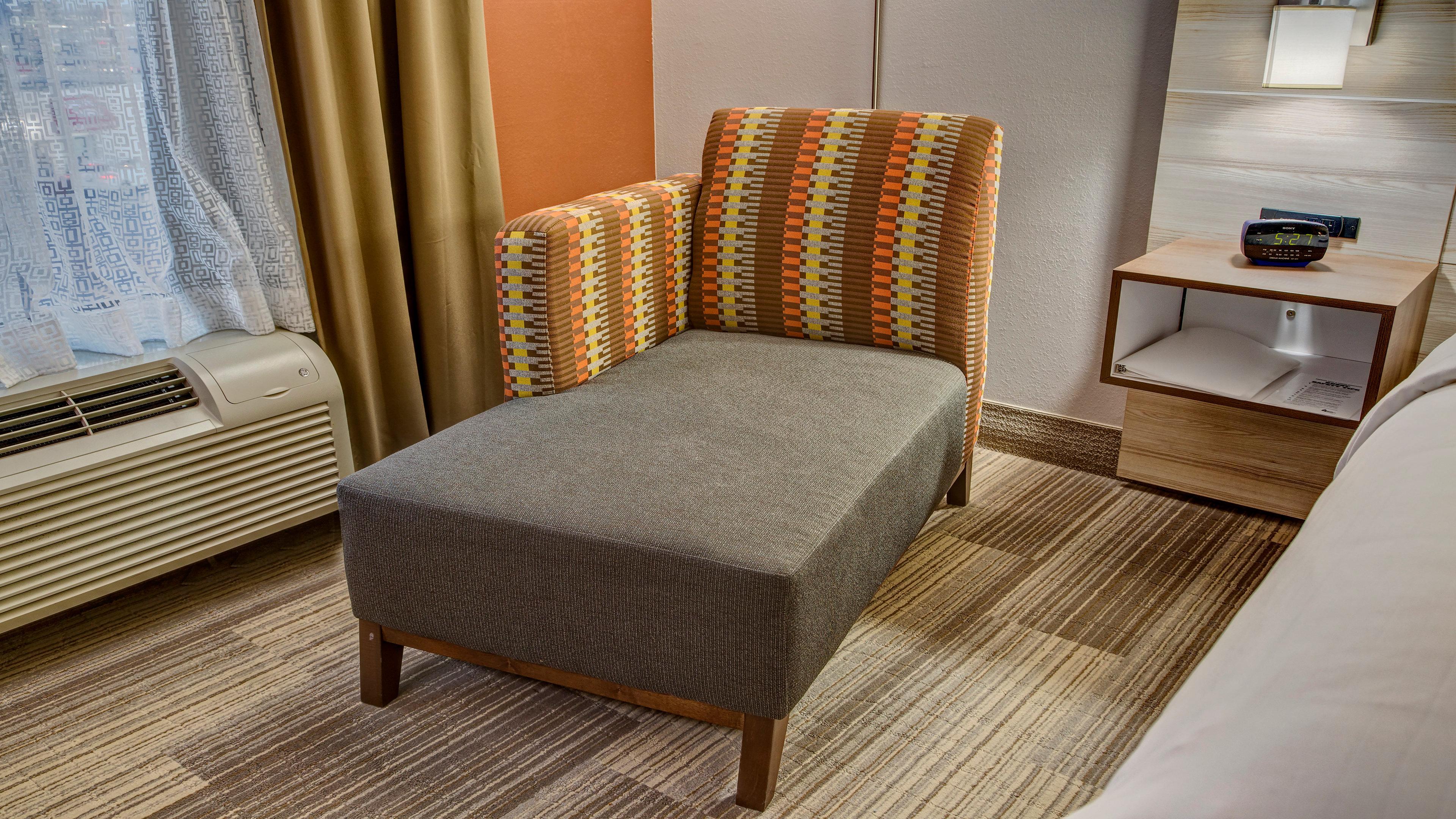 Holiday Inn Express Hotel & Suites London By Ihg Eksteriør bilde