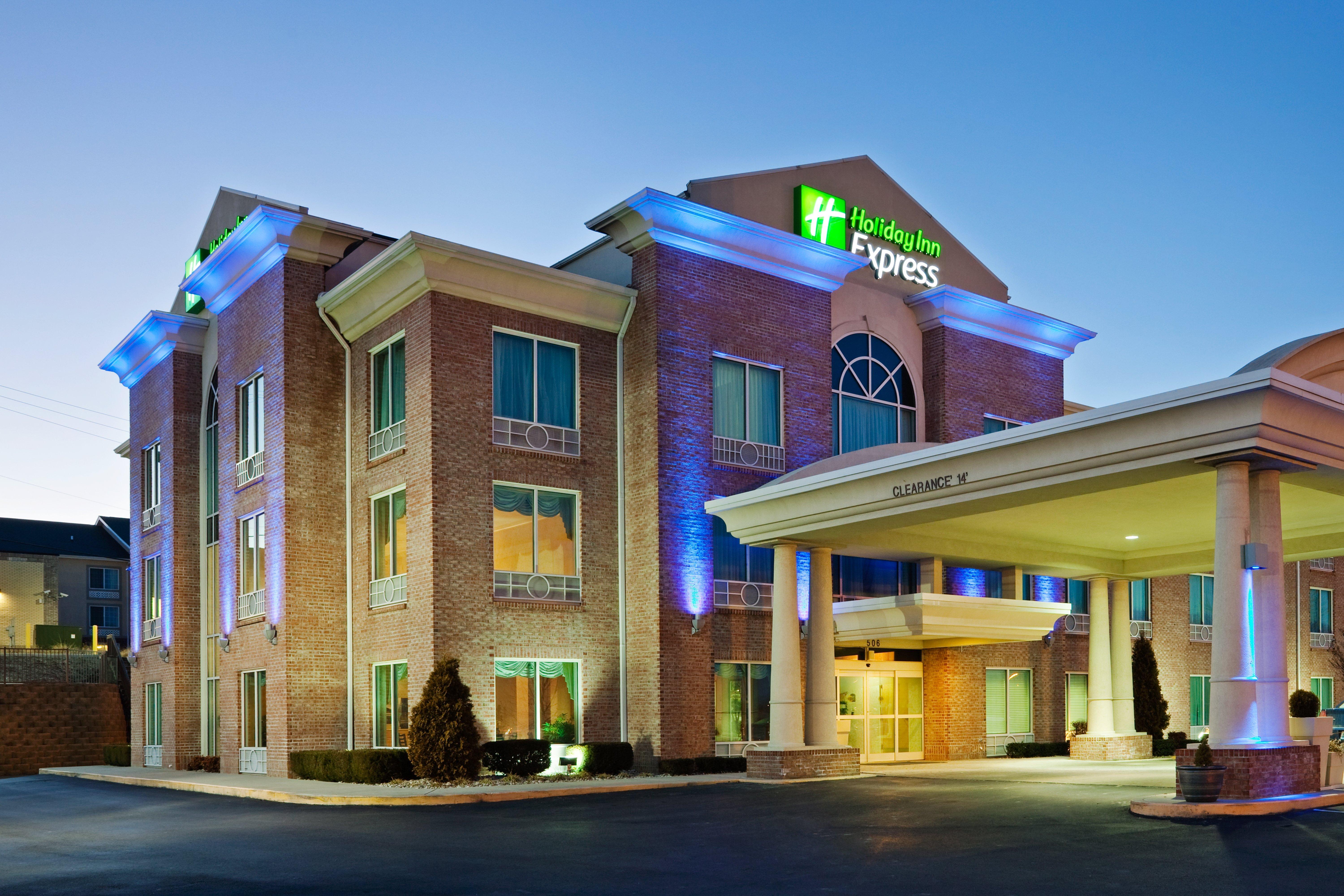 Holiday Inn Express Hotel & Suites London By Ihg Eksteriør bilde